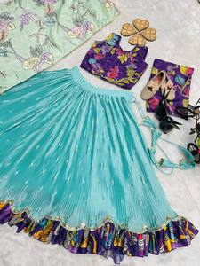 Salwar Kameez con Bordado y Estampado para Niñas de NiMa Creations, Traje Tradicional Indio para Bodas, Diwali y Fiestas, en Seda Chinon, Largo hasta la Rodilla, de Secado Rápido - Product Image 4