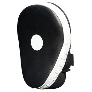 แผ่นรองมือชกมวยแบบโค้ง ทำจากหนังแท้ พร้อมสายรัดปรับได้ และตะขอเกี่ยว - Product Image 6