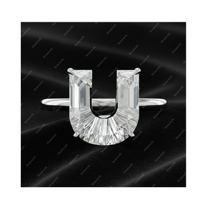 Anillo Solitario de Plata de Ley 925 con Letra Inicial U de Diamante Cultivado en Laboratorio con Certificación GIA IGI DEF VVS VS, Regalo para Ella - Product Image 1