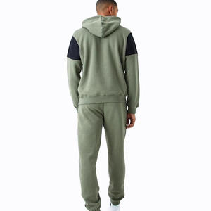 Conjunto Deportivo Moderno de Corte Regular y Estilo Flare, Sudadera y Pantalones Cómodos y a la Moda, Perfecto para Hombres, Mujeres y Adolescentes - Product Image 2
