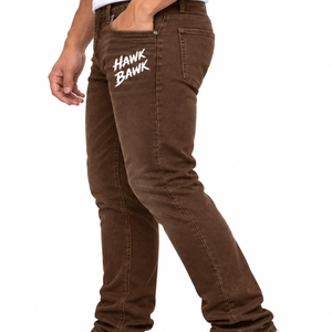 Jean en denim slim pour homme, taille classique, détail poche avant, style poche arrière, finition jambe nette, logo imprimé, idéal pour l'automne - Product Image 3