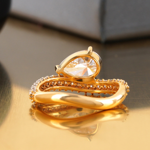 Ensemble de bagues de mariée en or 14 carats avec diamant de laboratoire taille poire de 1,51 carat, solitaire et bande pavée, bijoux fins, alliance de mariage - Product Image 4