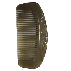 Accessoire pour cheveux de qualité supérieure Peigne à cheveux en corne de buffle naturelle du Vietnam Dents fines Logo personnalisé Mode élégante pour les acheteurs mondiaux - Product Image 1