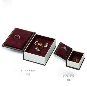 Nuevo Estilo, Caja de Joyería de Terciopelo con Logotipo Personalizado, de Lujo, Pequeña, con Forma de Libro, Cierre Magnético, Grabado en Relieve, para Guardar Anillos y Collares - Product Image 4