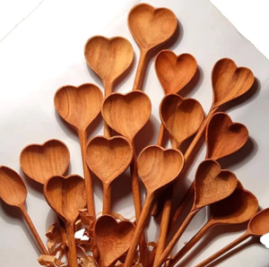 Cuchara de Madera con Diseño de Hoja, Hecha a Mano en Vietnam, Venta al por Mayor de Fábrica, Etiqueta Personalizada, Cuchara de Madera Artesanal - Product Image 5