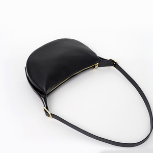 Sacs à main de luxe pour femmes en cuir véritable, sacs à bandoulière portables demi-lune de couleur unie - Product Image 4
