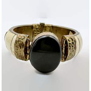 Brazaletes Artesanales de Hueso y Latón con Detalles de Ágata Natural, Accesorios de Moda de Cristal - Product Image 5