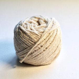 Fil de jute naturel durable – Fil de fibre écologique pour les projets d'artisanat, de textile et de décoration - Product Image 1