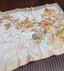 Sari de luxe à motifs floraux tissés avec travail Meenakari et blouse contrastante pour occasions festives - Product Image 2