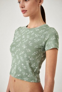 Women Floral Print <b>Crop</b> <b>Top</b> Short Sleeve Crew Neck Regular Fit Casual Knitted T-Shirt Spring Summer Breathable 100% Cotton - Product Image 3