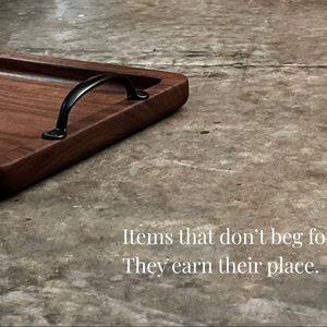 Bandeja de Servir Decorativa Ecológica Hecha a Mano de Madera de Nogal con Asas de Hierro, Diseño Minimalista, Multifuncional, de Grado Comercial - Product Image 1