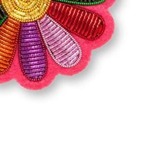 Nouvelle Arrivée Badges et Écussons de Luxe en Tissu Feutre Brodé de Paillettes et de Fil Métallique pour Blazer, Design Personnalisé pour Badges Métalliques - Product Image 2