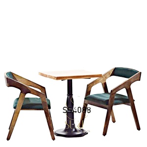 Ensemble table et chaise de salle à manger haut en bois et pied en fonte de designer indien fabriqué à la main - Product Image 1