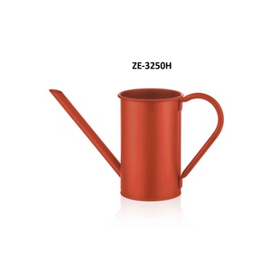 Arrosoir en laiton fait main en gros, accessoires de maison design, arrosoir en métal fait main moderne, design de style antique - Product Image 1