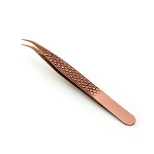 แหนบต่อขนตาคุณภาพสูง Diamond Grip ใช้ซ้ำได้ แบรนด์ส่วนตัว สีโรสโกลด์ สแตนเลสสตีล ปลายไฟเบอร์ 45/90 องศา สำหรับต่อขนตาวอลลุ่ม - Product Image 6