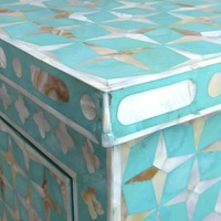 Commode de rangement en panneau de particules avec incrustation florale en nacre turquoise, style moderne, meuble de maison fait main