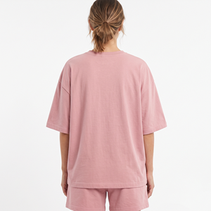 Nuevas Llegadas 2026 Conjuntos de Ropa de Verano para Mujer con Logotipo Personalizado, Camiseta de Cuello Redondo Color Rosa Sólido, Conjunto de Dos Piezas de Camiseta y Pantalones Cortos - Product Image 3
