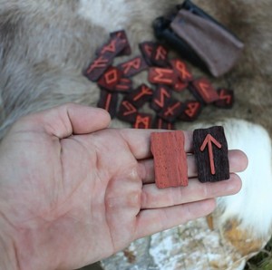 Juego de Runas de Madera, Hechas a Mano, Piedras de Adivinación Nórdicas, Símbolos Antiguos, Juego de Diseño Espiritual para la Fortuna - Product Image 4