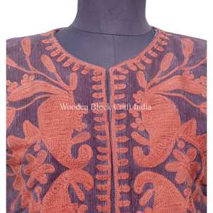 Chaleco de Invierno con Bordado Floral Único, Ecológico, Forro Cómodo, Chaqueta de Algodón de Inspiración Vintage para Mujer - Product Image 6