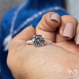 Anillo de Diamante Cultivado en Laboratorio de 3CT con Halo Oculto, Oro Sólido de 10K, Certificado IGI, para Aniversario - Product Image 4