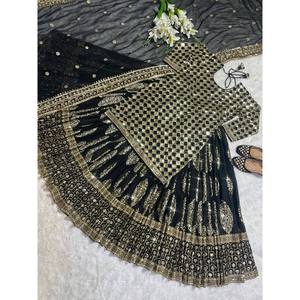 Ensemble Lehenga de créateur pour femmes avec haut fantaisie Nouveau style - Product Image 4