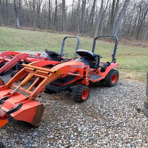 จัดส่งรวดเร็ว รถแทรกเตอร์ขนาดเล็ก Kubota BX ซื้อคุณภาพพรีเมียม ขายส่ง ออกแบบมาเพื่อความทนทานและประสิทธิภาพ - Product Image 1
