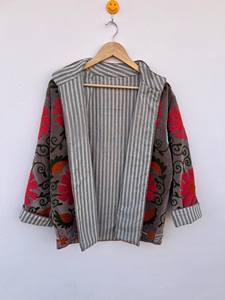 Veste réversible matelassée style bohème Suzani |   Robe kimono en velours brodée |   Artisan Floral 100% Coton Automne/Hiver - Product Image 5