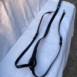 Martingale pour cheval, équipement d'équitation haut de gamme, design en cuir réglable, pour l'entraînement quotidien, la compétition et les performances, avec OEM - Product Image 3