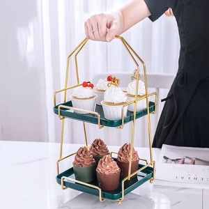 Support à gâteau élégant vert et or, idéal pour servir à la maison, lors de réceptions et pour la décoration de table de desserts, vente en gros depuis l'Inde - Product Image 2
