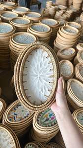 Plateau en rotin et nacre en fibres naturelles pour la décoration intérieure, le rangement et la présentation sur table – Vietnam - Product Image 4