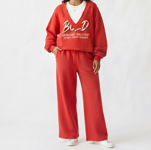 <b>Women</b> Printed Cotton Fleece Tracksuit <b>V</b>-<b>Neck</b> <b>Sweatshirt</b> With Letter Print Loose Fit Full Length Pants Casual Autumn Wear Set - Product Image 3