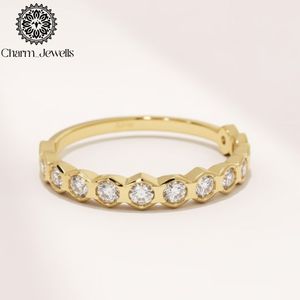 Anillo de Eternidad Charm_Jewells de Oro Amarillo con Moissanita, Corte Hexagonal, Engaste de Garras, Estilo Clásico, Anillo de Boda Unisex - Product Image 6