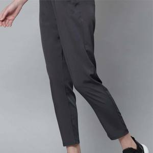 Pantalons de jogging élégants et confortables pour femmes avec taille élastique et poches, idéaux pour la course à pied, le yoga et la remise en forme, respirants - Product Image 5