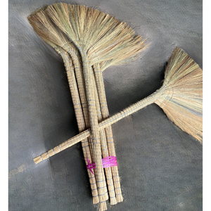Escoba de Hierba Natural Hecha a Mano en Vietnam Eco2go, Escoba Ecológica para Limpieza del Hogar - Product Image 2