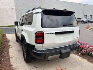 Autos Más Vendidos en Venta 2025 Land Cruiser - Product Image 5