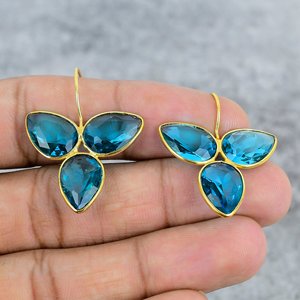 Boucles d'oreilles pendantes tendance en argent sterling 925 plaqué or avec topaze bleue et quartz, idéales pour mariage, fête, anniversaire, cadeau pour femme - Product Image 2