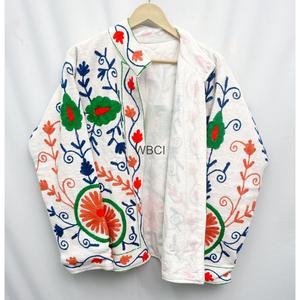 เสื้อแจ็คเก็ตผ้าฝ้ายสีขาวลายดอกไม้ทำมือแบบซูซานี  ระบายอากาศได้ดี  ลายทาง  เป็นมิตรกับสิ่งแวดล้อม  สำหรับผู้หญิง  ใส่ในฤดูหนาว  งานปาร์ตี้  แบบสั้น - Product Image 3