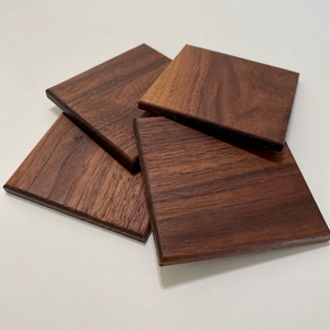 Ensemble de dessous-de-verre carrés en bois pour la maison et l'hôtellerie, décoration de table - Product Image 1