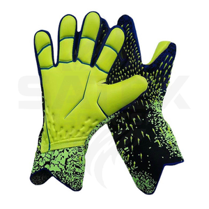 Guantes de Portero Personalizados con Agarre Antideslizante, Logotipo Personalizado, Guantes de Portero de Alta Calidad con Diseño Único para Fútbol Profesional - Product Image 3