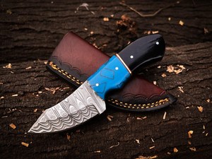 Cuchillo de Caza y Camping de Acero de Damasco, Hoja Fija Personalizada, Mango de Madera, Multifuncional para Exteriores, Funda de Cuero, Venta al por Mayor - Product Image 2