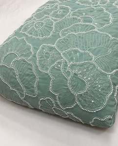 Tissu de luxe brodé de perles, dentelle africaine, maille filet, organza à sequins pour vêtements de boutique, qualité export pour les acheteurs - Product Image 2