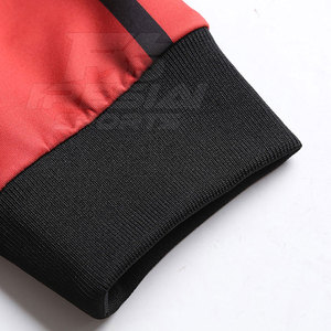 Conjunto Deportivo Sublimado Personalizado para Hombre, Chaqueta y Pantalones Deportivos Estampados para Entrenamiento Atlético y Eventos de Equipo - Product Image 3