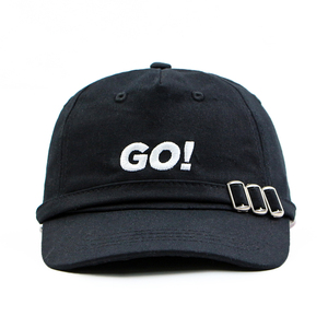 Casquette de baseball unisexe décontractée noire à 6 panneaux avec motif de fruits à pois Y2K imprimé par transfert thermique et boucle métallique - Product Image 1