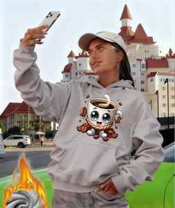 Sweat à capuche d'hiver pour femme, élégant et confortable, parfait pour l'hiver, tendance et pratique à porter - Product Image 3