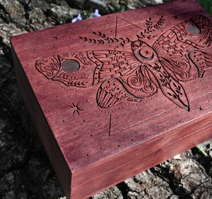 Kotak Kayu Gotik Grosir untuk Penyimpanan Serangga, Berukir Bulan Sabit dan Bintang, Kotak Penyimpanan Perhiasan Buatan Tangan Bertema Celestial, Hadiah - Product Image 5