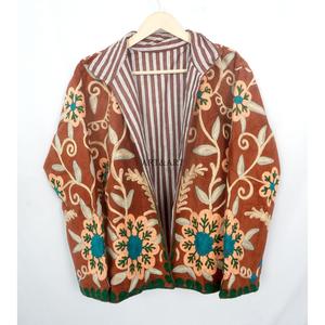 Veste matelassée artisanale en tissu Cotrise brodée de fleurs, avec détails boutonnés, doublure rayée en coton, respirante, écologique, épaisse pour l'hiver - Product Image 6