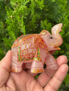 รูปปั้นช้างทำจากหินโรสควอตซ์สีชมพูวาดลายด้วยมือ ของตกแต่งบ้านสไตล์วาสตุ ของขวัญ - Product Image 1