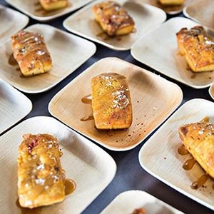 Assiettes carrées en feuilles de palmier Areca de qualité supérieure, écologiques, jetables, pour la restauration, à prix avantageux - Product Image 5