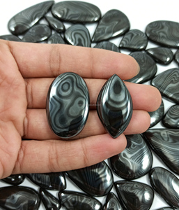 Natural Psilomelane Cabochon Piedra preciosa Mineral negro pulido para la fabricación de joyas coleccionables y artesanía al por mayor a granel - Product Image 1