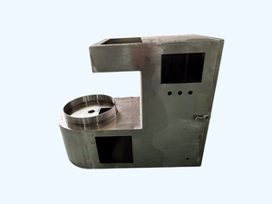 Fabrication sur mesure de tôles en acier inoxydable, usinage métallique expert, y compris le pliage, la soudure, le meulage et la découpe. - Product Image 5